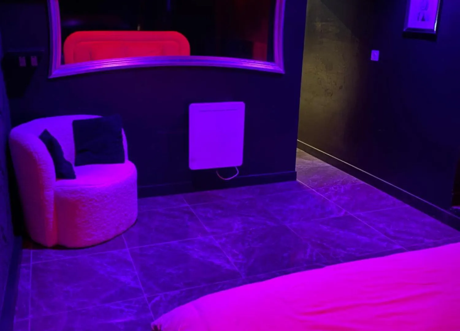 La Suite Marylin, Loft De 90M2 Avec Sauna Et Jacuzzi Riom
