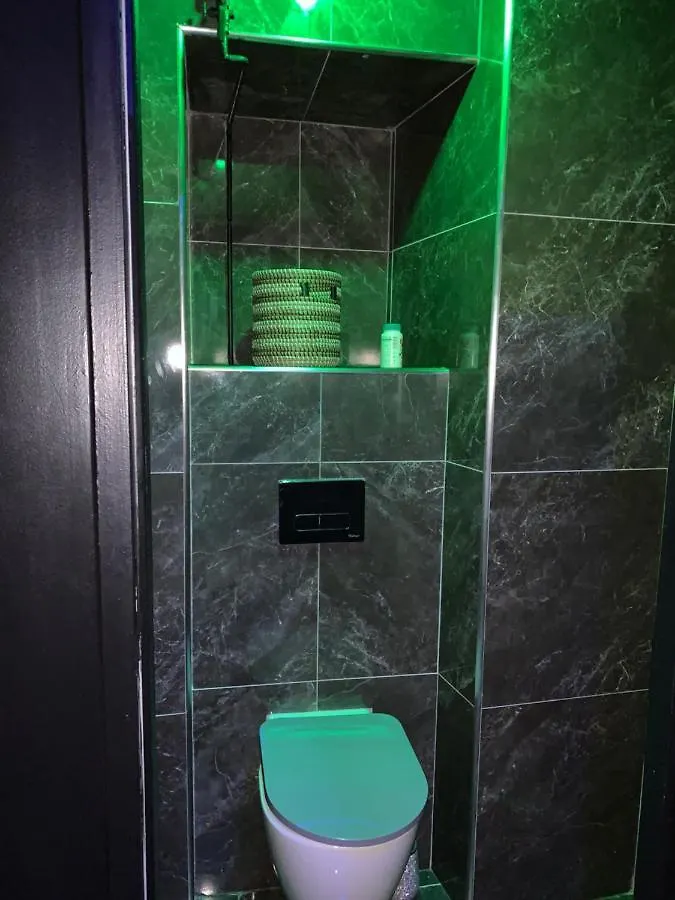 Appartement La Suite Marylin, Loft de 75m2 avec Sauna et Jacuzzi Riom